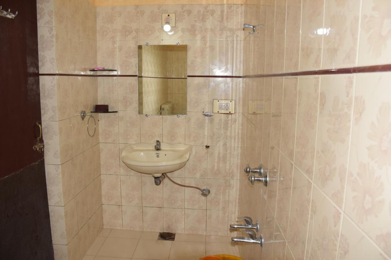 Hotel Deep Valley Abu Zewnętrze zdjęcie