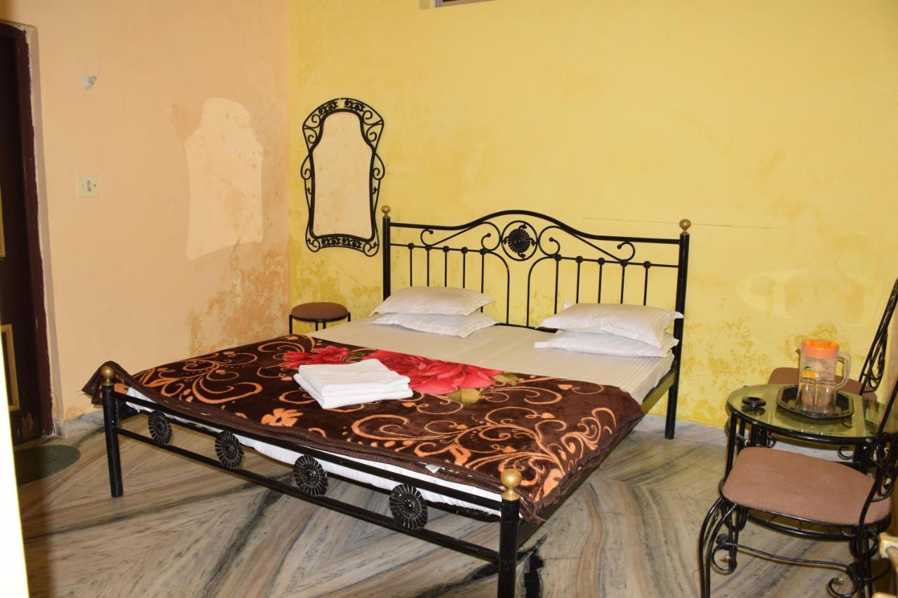 Hotel Deep Valley Abu Zewnętrze zdjęcie