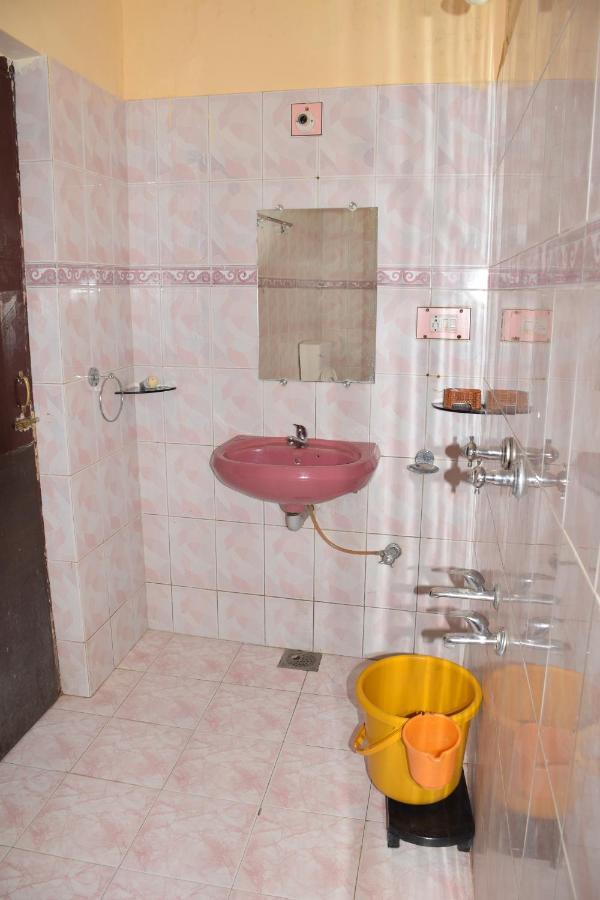Hotel Deep Valley Abu Zewnętrze zdjęcie