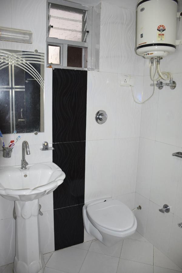 Hotel Deep Valley Abu Zewnętrze zdjęcie