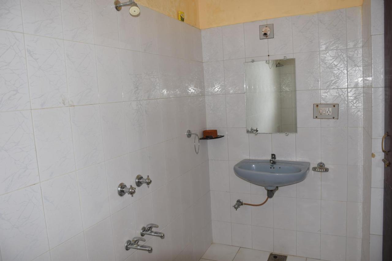 Hotel Deep Valley Abu Zewnętrze zdjęcie