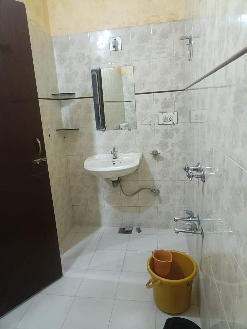 Hotel Deep Valley Abu Zewnętrze zdjęcie