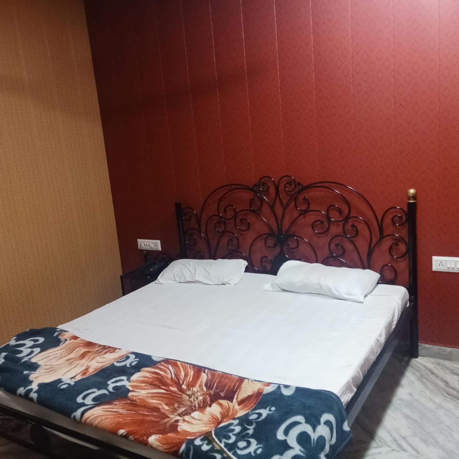 Hotel Deep Valley Abu Zewnętrze zdjęcie